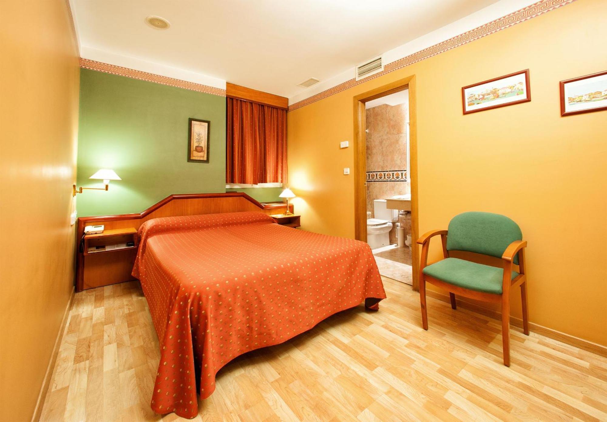 Hotel Torrepalma Alcalá la Real Szoba fotó